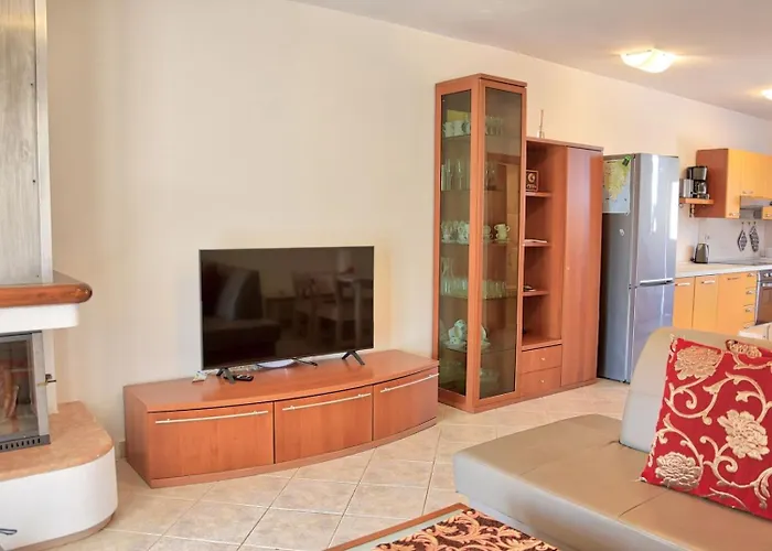 Apartament Vabriga Family With Pool