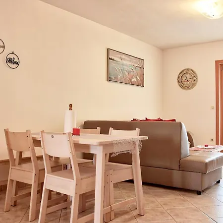 Apartment Vabriga Family With Pool *